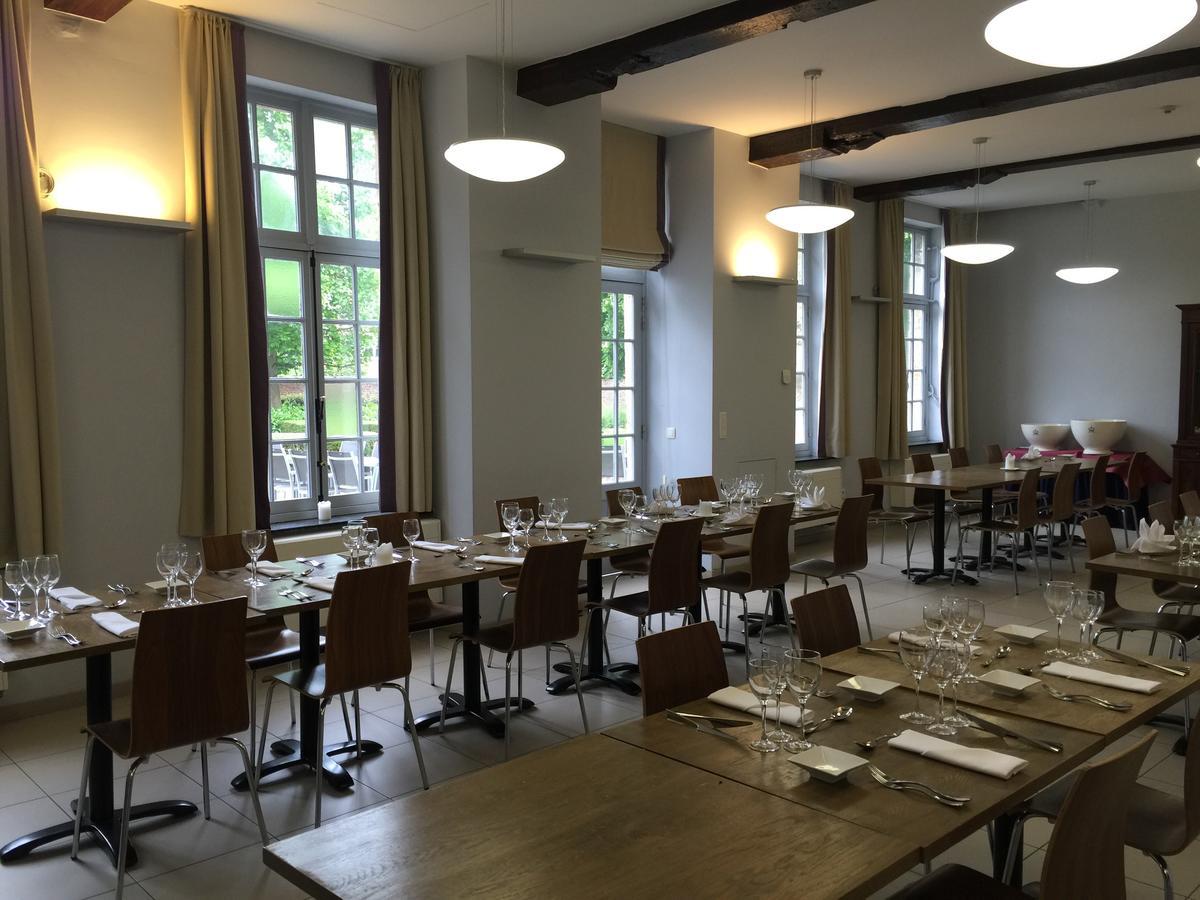 Irish College Leuven Hotel ภายนอก รูปภาพ